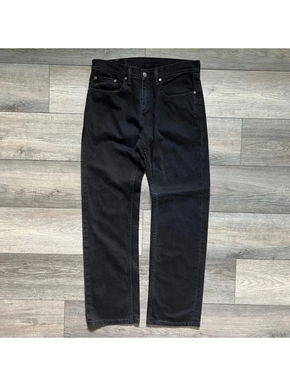 Vintage Levi's Men's 31x32 559 Relaxed Straight Jeans Black Wash Denim Y2K